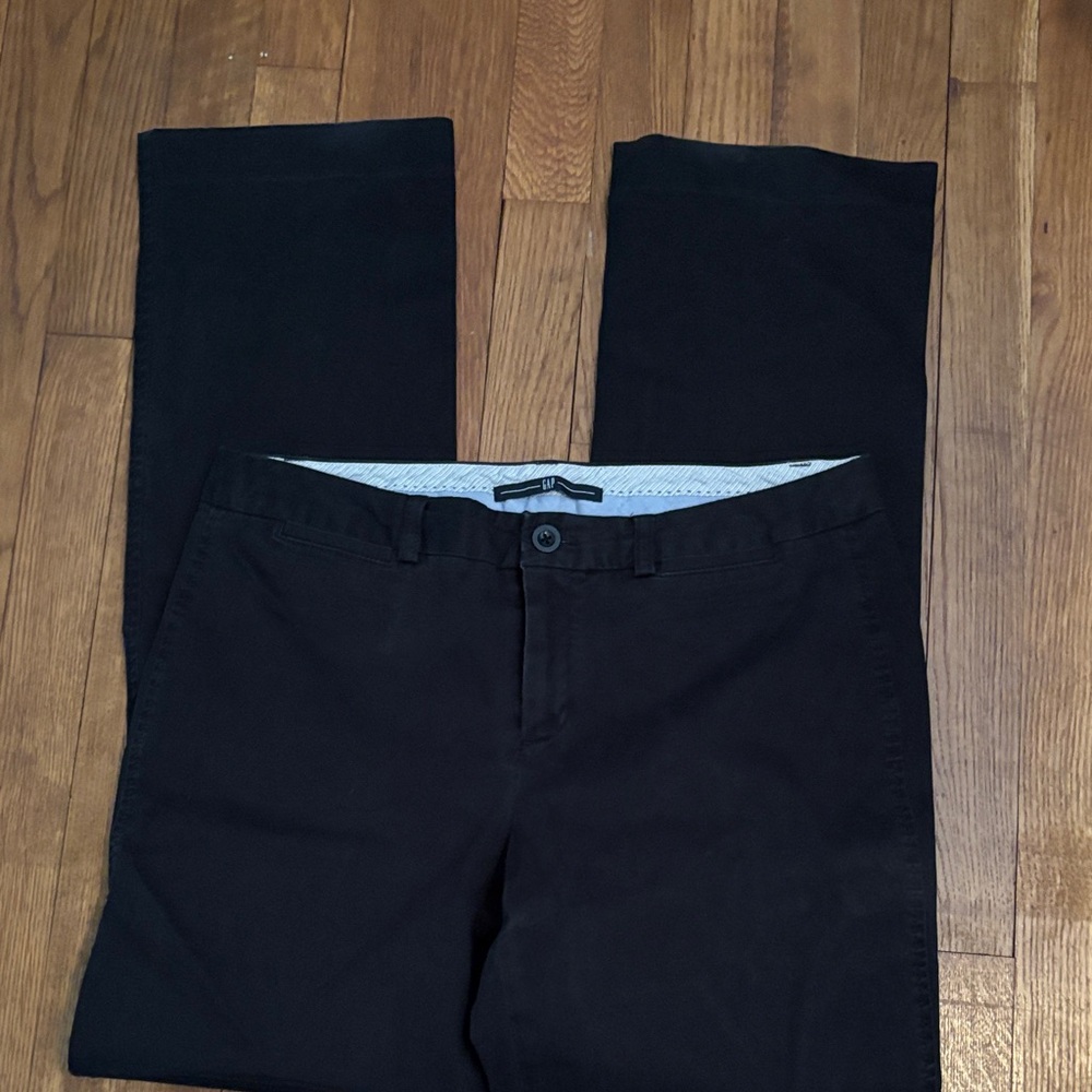 GAP Chinos